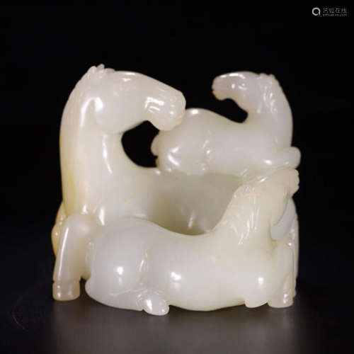 CHINESE WHITE JADE THREE HORSE TABLE ITEM