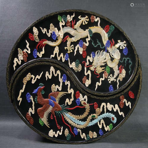 CHINESE GEM STONE INLAID BLACK LACQUER DRAGON PHOENIX TAIJI BOX