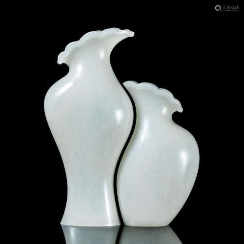 PAIR OF CHINESE WHITE JADE VASE TABLE ITEM