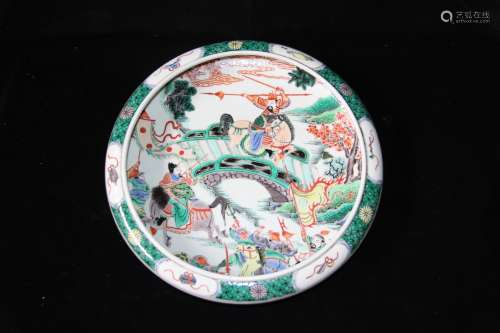 A Chinese Wu-Cai Glazed Porcelain Plate