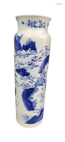 A Chinese Blue and White Porcelain Vase