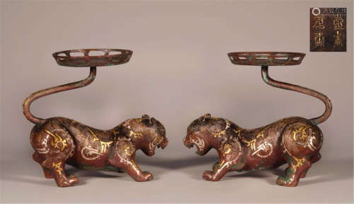 PAIR OF CHINESE GOLD INLAID BRONZE TIGER OIL LIGHTER