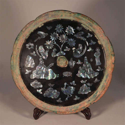 CHINESE MOTHER OF PEARL INLAID FIGURE AND STORY ROUND MIRROR