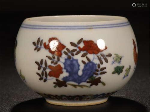 CHINESE PORCELAIN DOUCAI CHICKEN WATER POT