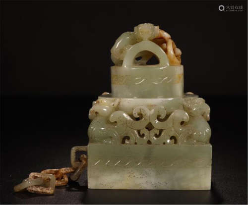 CHINESE CELADON JADE BEAST OFFICIAL SEAL