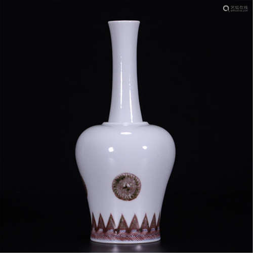 CHINESE PORCELAIN IRON RED BELL SHAPED VASE