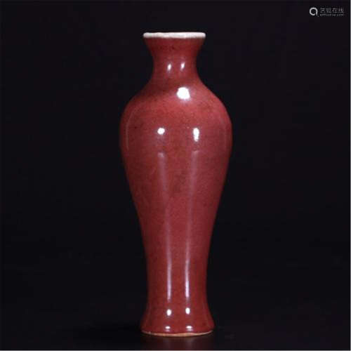 CHINESE PORCELAIN RED GLAZE VASE