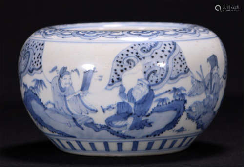 CHINESE PORCELAIN BLUE AND WHITE FIGURES WATER POT
