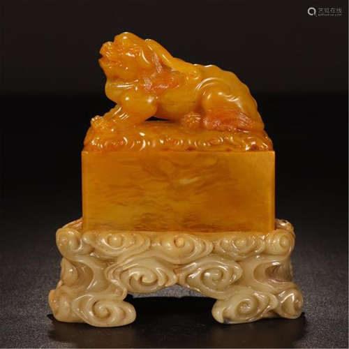 CHINESE SOAPSTONE TIANHUANG BEAST SEAL