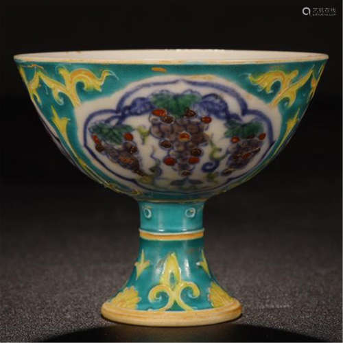 CHINESE PORCELAIN WUCAI FLOWER STEM CUP