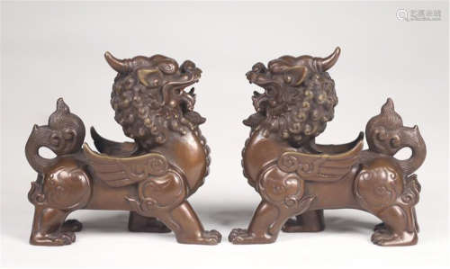 PAIR OF CHINESE BRONZE LION TABLE ITEMS