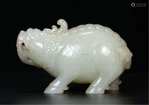 CHINESE WHITE JADE BEAST TABLE ITEM