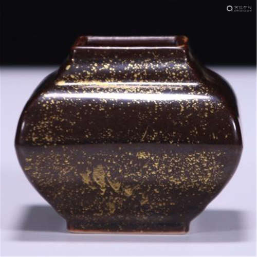 CHINESE BONRZE SQUARE WATER POT