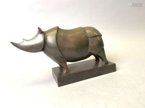 Guy GEYMANN (1951-2017). Rhinocéros. Epreuve en bronze patiné. Signé et numéroté [...]