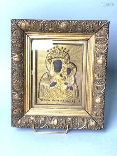POLOGNE. Icone représentant une Vierge Hodigitria, en bois et stuc doré à [...]