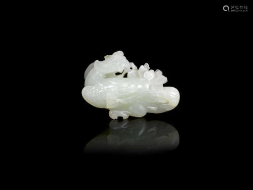 18th century A pale green jade 'phoenix' carving