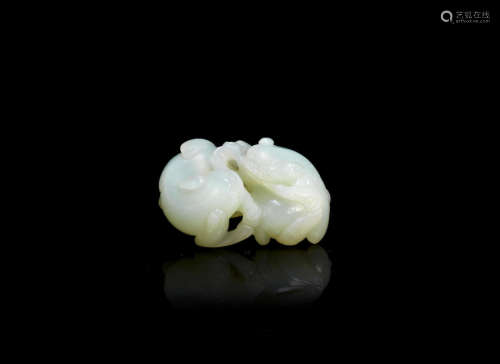 19th century A pale green jade 'twin cat' group
