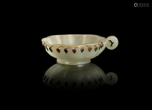 18th century A Mughal Jade flower-form cup