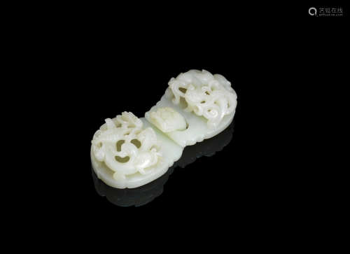 18th century A pale green jade 'chilong' double buckle