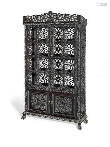 19th century A large openwork hongmu export cabinet