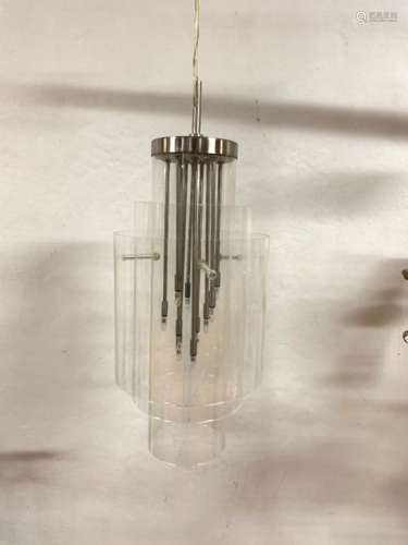 XXe. Suspension cylindrique en plexiglass translucide. H : 45 cm. -