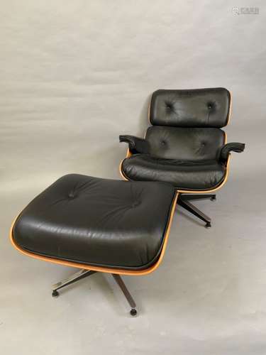 Dans le goût de Charles (1907-1978) Ray EAMES (1912-1988). Fauteuil 