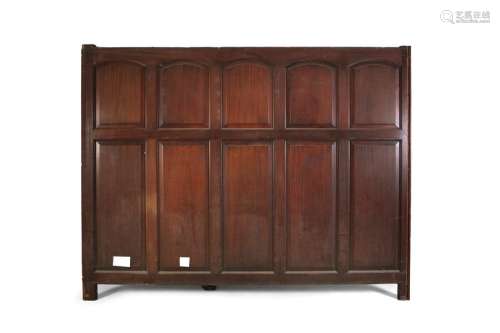 A QUANTITY OF MAHOGANY PANNELLED TIMBER WAINSCOTTI…
