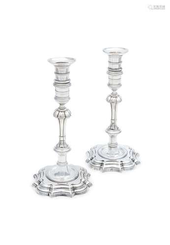 A PAIR OF IRISH GEORGE II SILVER CANDLESTICKS, Dub…