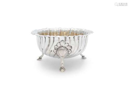 AN IRISH GEORGE III SILVER SUGAR BOWL, Dublin c.17…