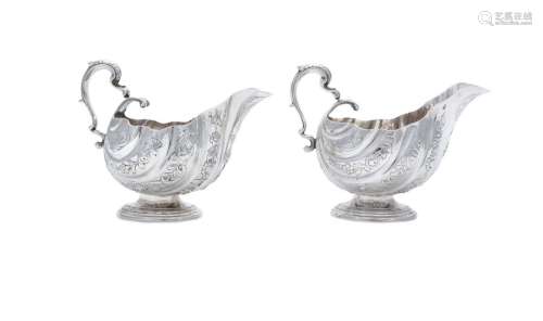 A FINE PAIR OF GEORGE III ONSLOW PATTERN SAUCE BOA…