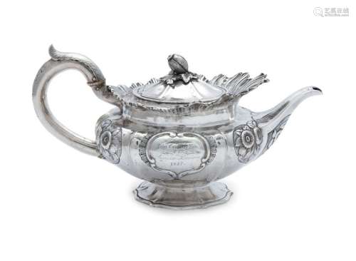 A WILLIAM IV SILVER TEAPOT, London 1831, mark of B…