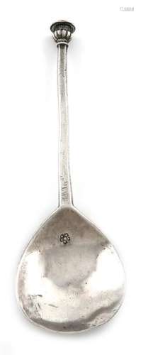 An Elizabeth I provincial silver Seal top spoon, m…