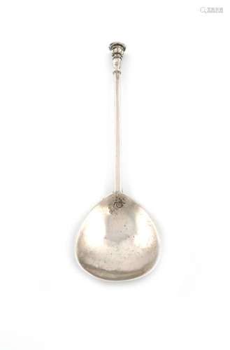 A 17th century silver Seal top spoon, with a trace…