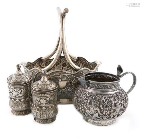 A mixed lot of Indian silver items, comprising: a …