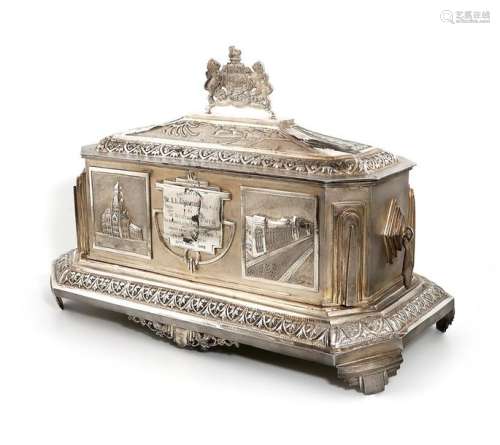 An Indian presentation silver freedom casket, unma…