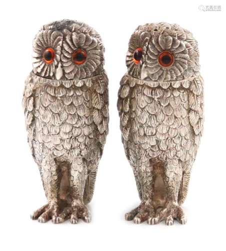 A pair of modern novelty silver owl salt and peppe…