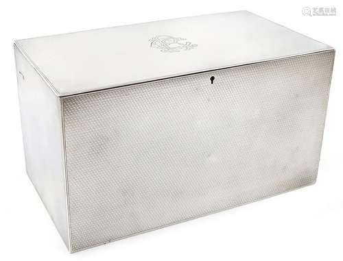 A large Edwardian silver jewellery box, by J. Vick…