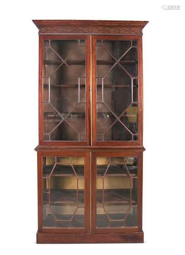 AN EDWARDIAN MAHOGANY DISPLAY CABINET IN THE GEORG…