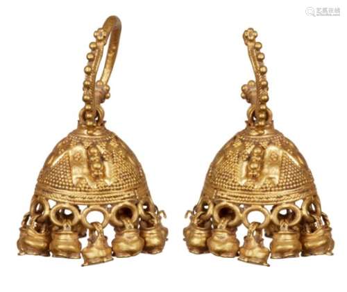 A pair of Etruscan bell-shaped gold earrings, 2nd century A.D., with filigree and wire decoration to