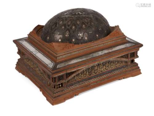 A fine olivewood and copper and silver inlaid jewellery box from Rudolf Stobbe, circa 1900, of domed