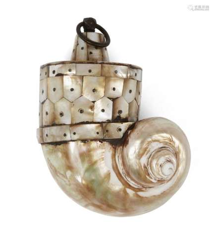 A mother-of-pearl powder flask, Gujarat, Western India, 18th/19th century, formed from a nautilus