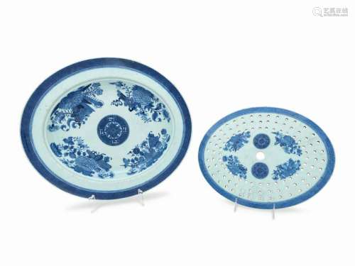 A Chinese Export Blue Fitzhugh Porcelain Meat Platter