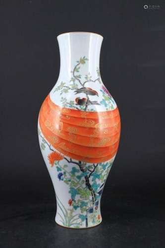 Large Chinese Qing Porcelain Famille Rose Vase