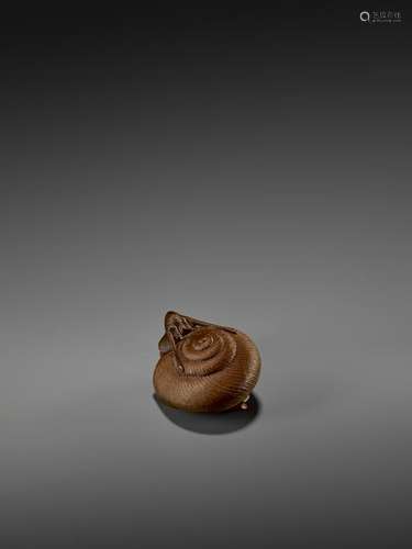 A FINE WOOD NETSUKE OF A SNAIL