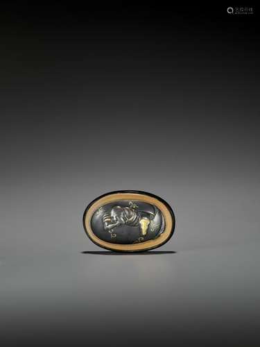 MIXED METAL AND LACQUER MANJU NETSUKE