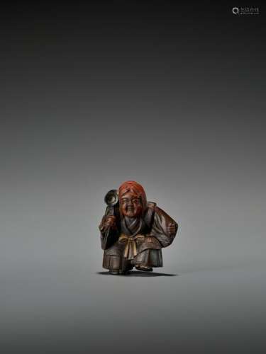 LACQUERED PRESSED HORN NETSUKE