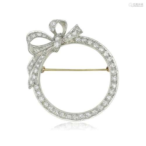 A Diamond Circle Bow Pin