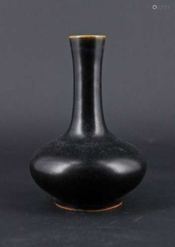 Chinese Qing Porcelain Black Glaze Vase