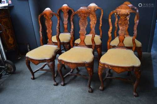 Série de 6 chaises hollandaises en marqueterie au …