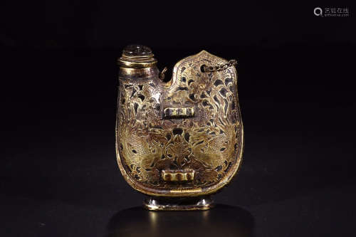 CRYSTAL WIT GOLD INLAID HORSE-BACK POT